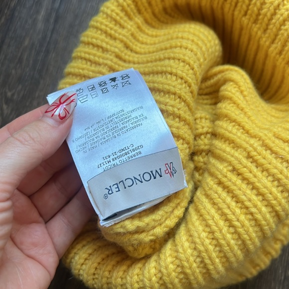 Monclear Beanie - Picture 4 of 4